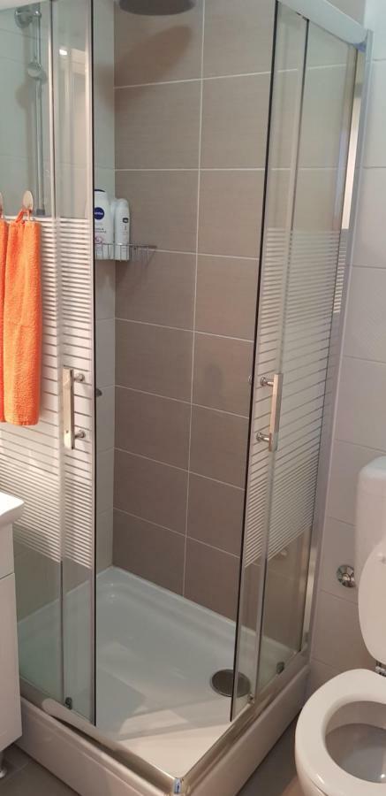 Appartement Orhideja Osijek Extérieur photo