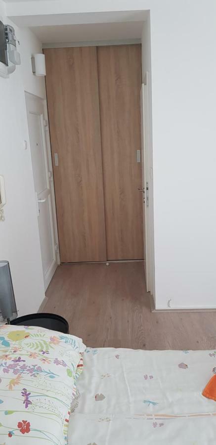 Appartement Orhideja Osijek Extérieur photo