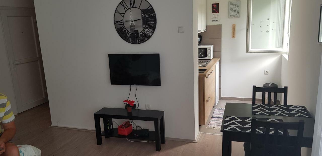 Appartement Orhideja Osijek Extérieur photo